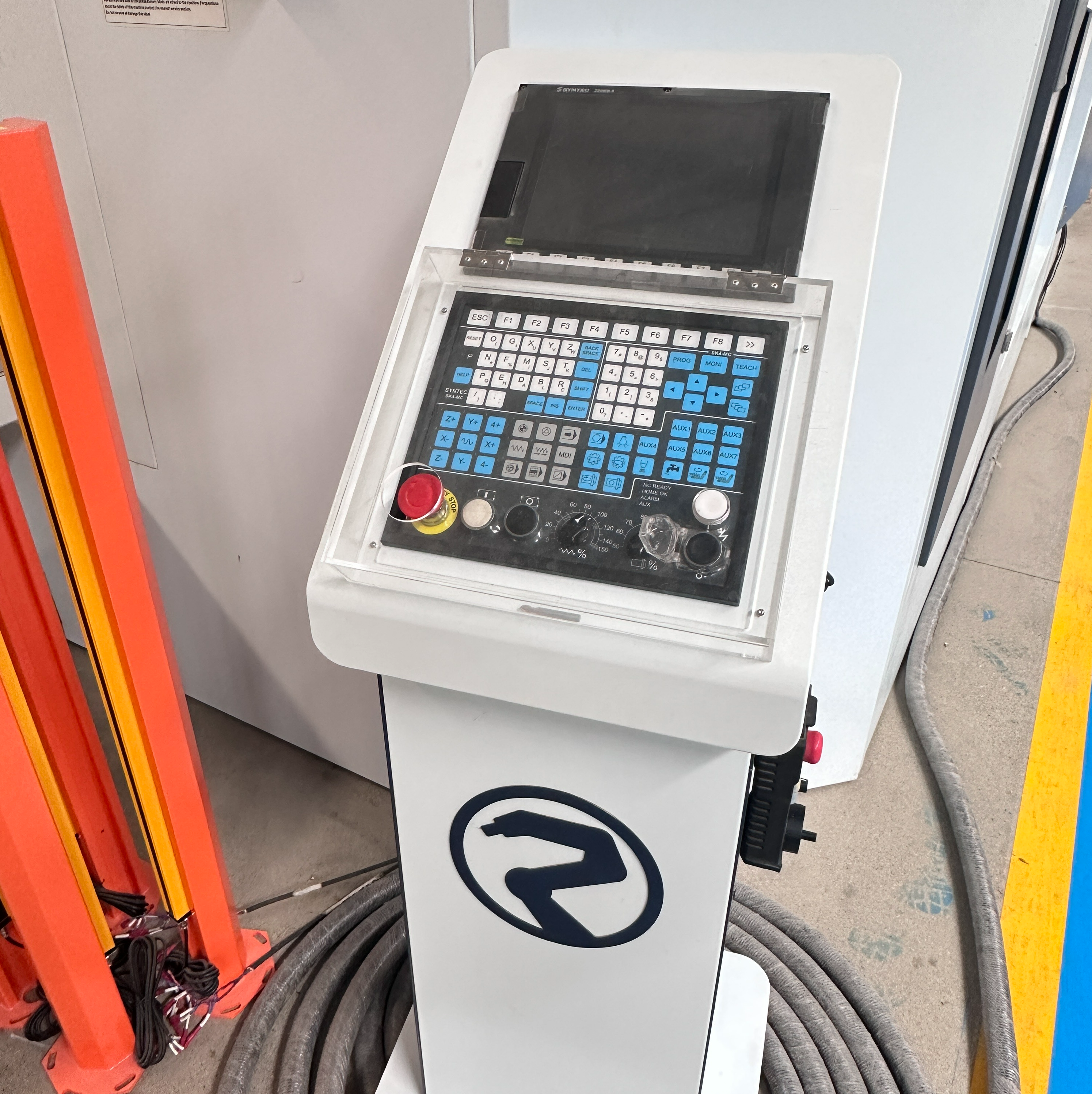Hochleistung mehrerer Kopf 6 Achse CNC -Router mit Staubsammlung für Ersatzholzteile