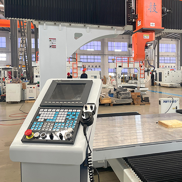 Nichtmetaler Sechs-Achsen-Bearbeitungszentrum ist für Verbundwerkstoffe geeignet