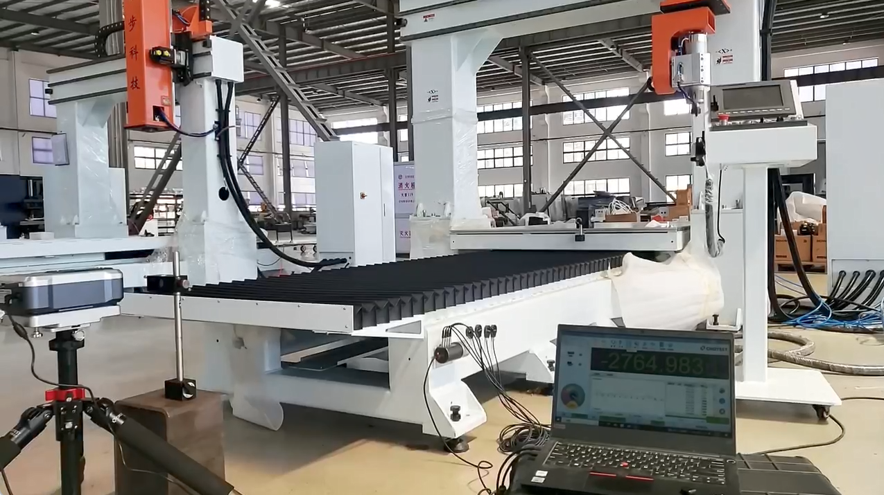 Hersteller von 5-Achsen-CNC-Bearbeitungszentren